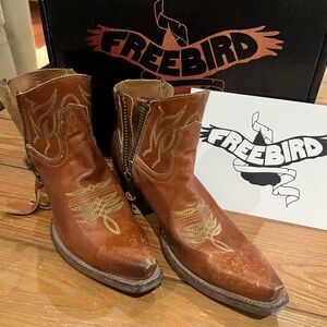 Freebird Wolfie Boots